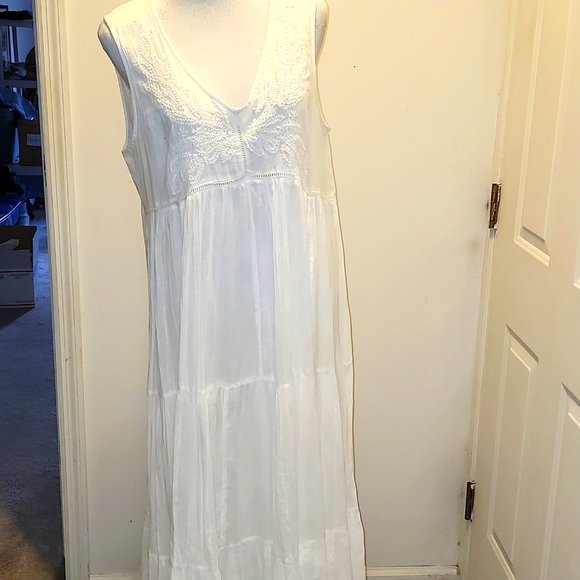 Talisman Maxi Dress Bohemian Cotton White Coastal Embroidery Vacation fairy NWT - Picture 1 of 10